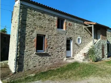 tailleur de pierre Roche-sur-Yon-1